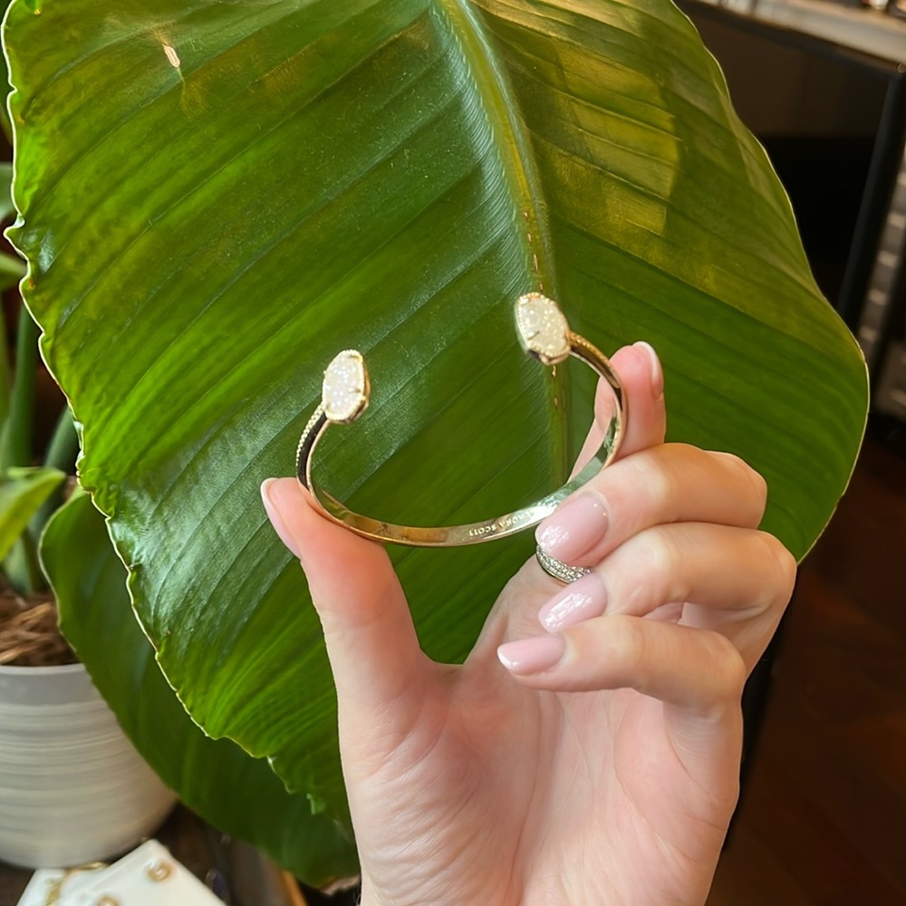 Kendra Scott gold elisa bracelet with white drusy stones